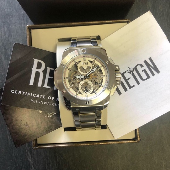 REIGN - Picture 2 of 7